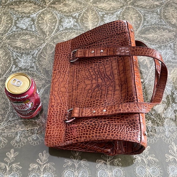 Charlie Lapson embossed handbag, excellent condition - Picture 2 of 15